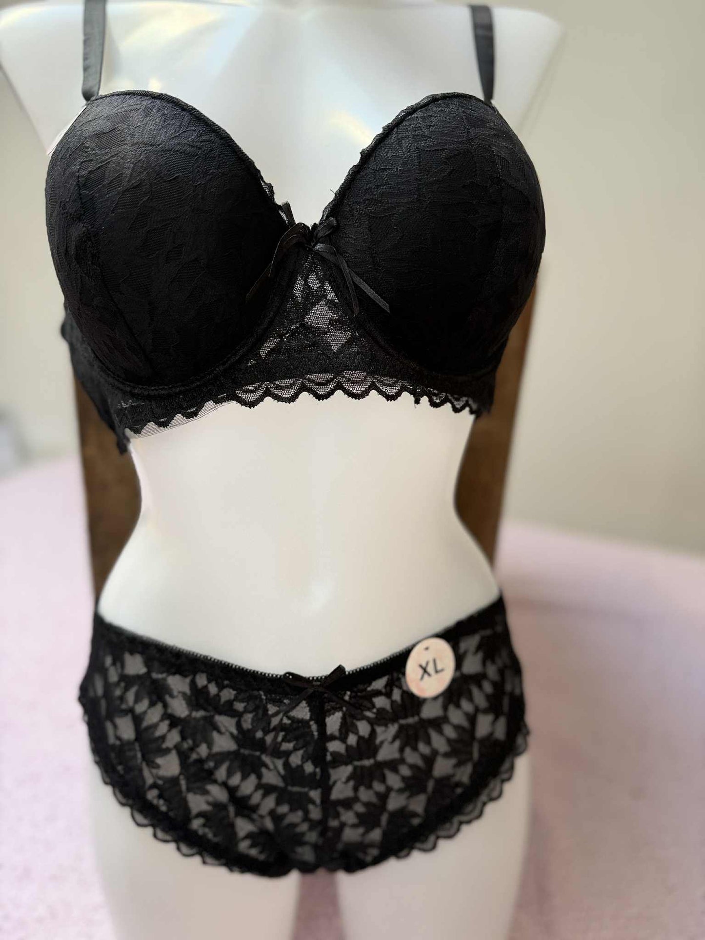 L’ensemble soutien-gorge E